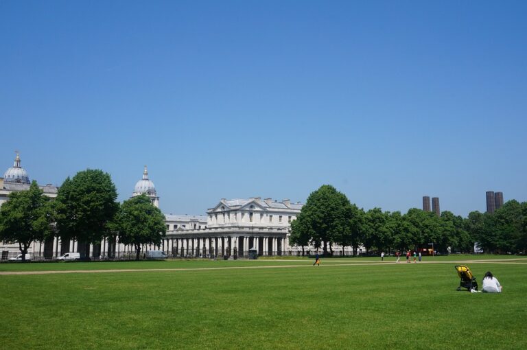 Judul Artikel: Sejarah dan Profil Universitas Negeri di Bandung