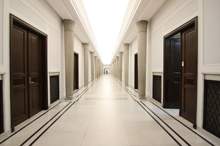 Dengan berbagai fasilitas dan dukungan dari dosen-dosen yang berkualitas, Universitas Pasundan terus berupaya menjadi perguruan tinggi yang unggul dan berkontribusi dalam dunia pendidikan di Indonesia.